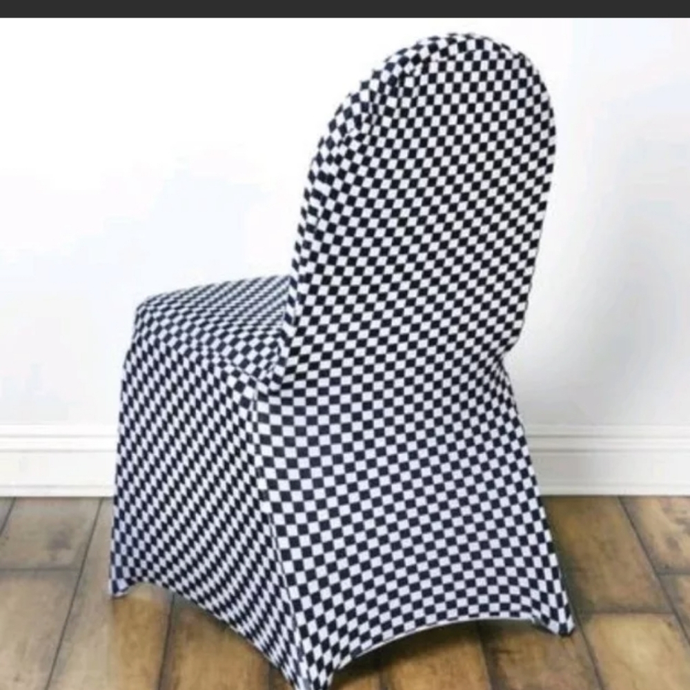 10 Checkered black and white chair covers